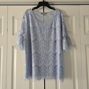 NWOT Absolutely Famous Women's Light Blue Elbow Sleeve Lace Front Blouse Size XL